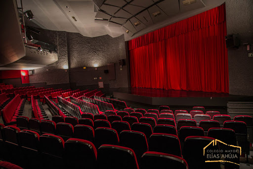 Teatro Elías Ahúja para el sanfercai de 2024 